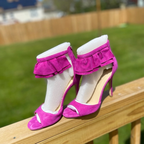 Ivanka Trump Dark Pink Suede Heels - Picture 1 of 7